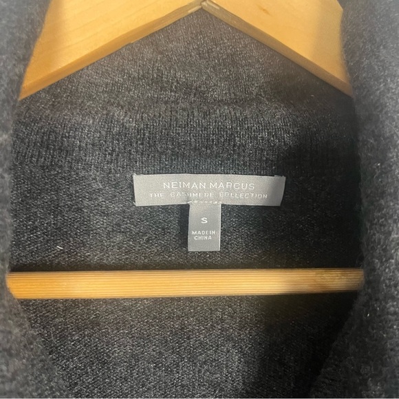 Neiman Marcus Cardigan S Cashmere Collection rhinestone Stripe Zip Jacket - Picture 3 of 9